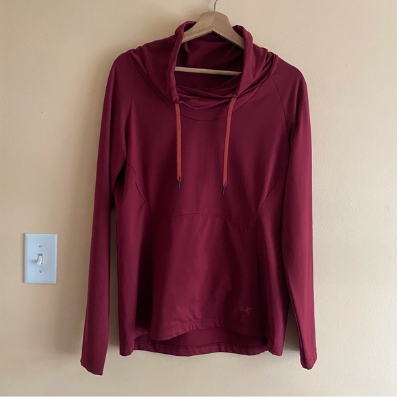 Arc'teryx Varana Shirt Woman Large Maroon Long Sleeve Cowl Neck Pockets Gorpcore - Picture 2 of 13